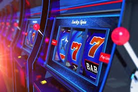 Layar permainan Fortune Mouse dengan simbol tikus emas dan kemakmuran di bemo4d